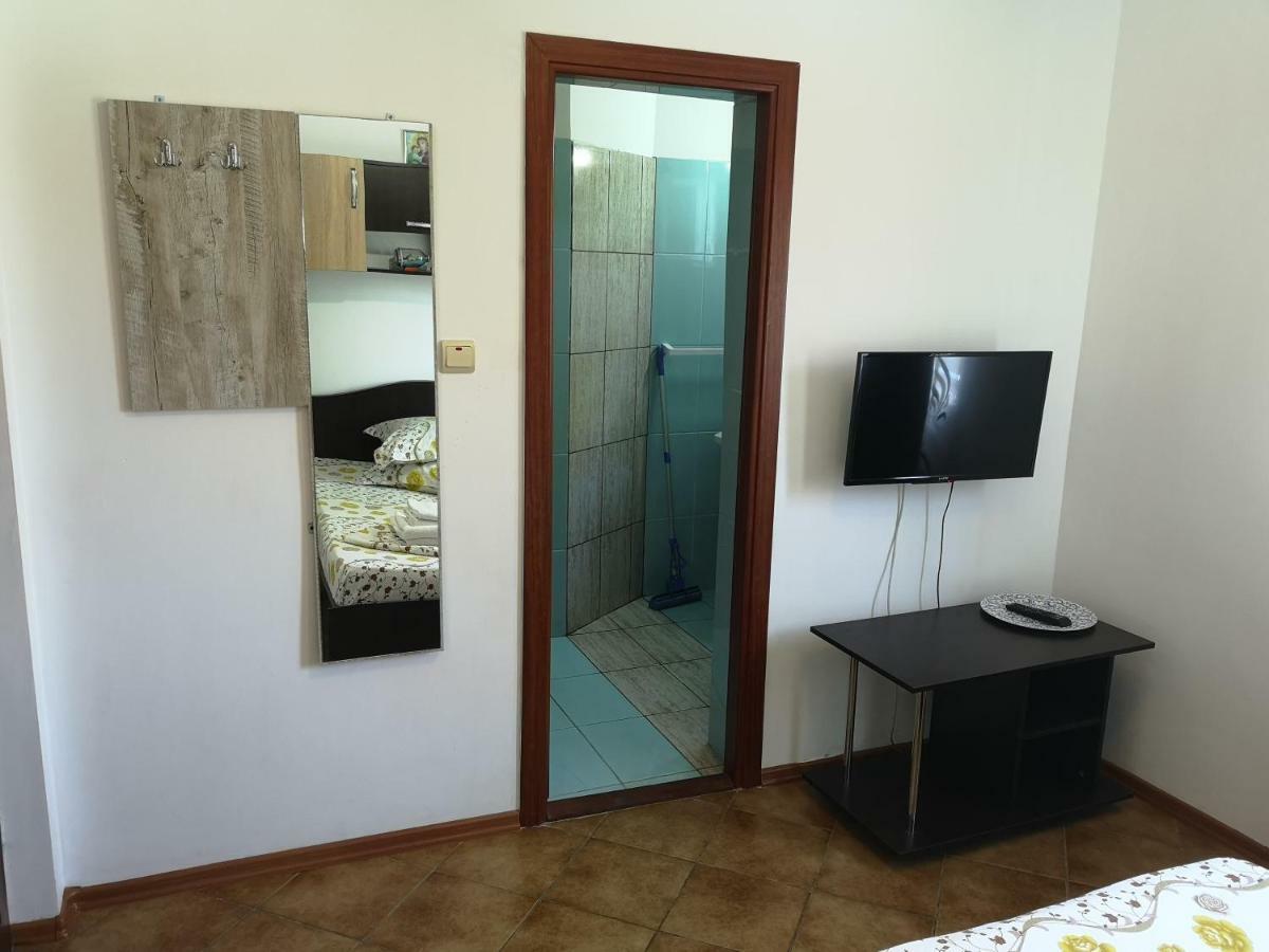 ホテル Casa Aura 1 コスティネシュティ エクステリア 写真